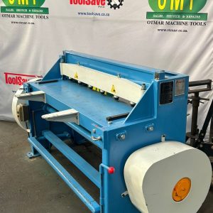 USED 3/1300mm TREADLE GUILLOTINE