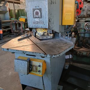 USED 23 TON AMADA HYDRAULIC NOTCHER