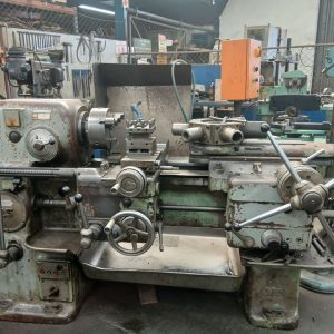 USED TOS R5 TURRET LATHE